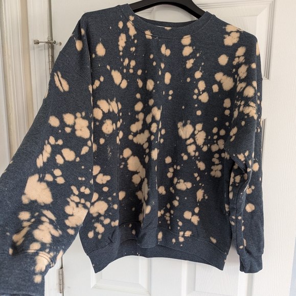 Bleach tie-dye sweatshirt - Picture 2 of 4